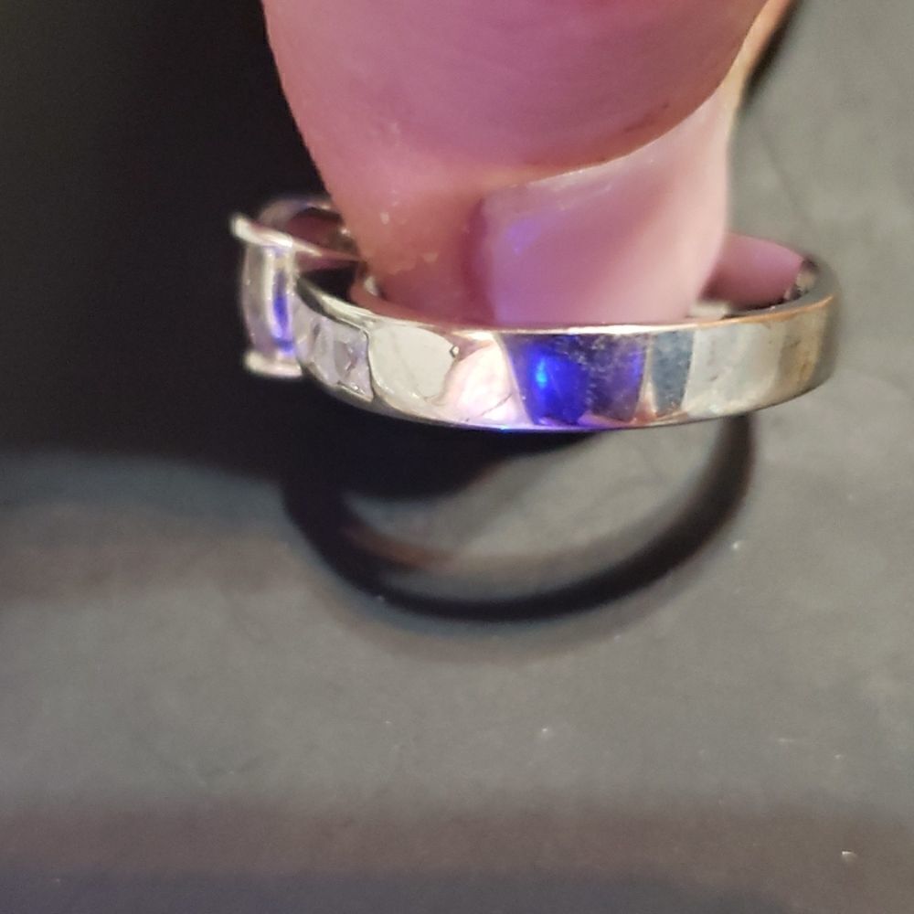 Simulated diamond ring  - Picture 4 of 4